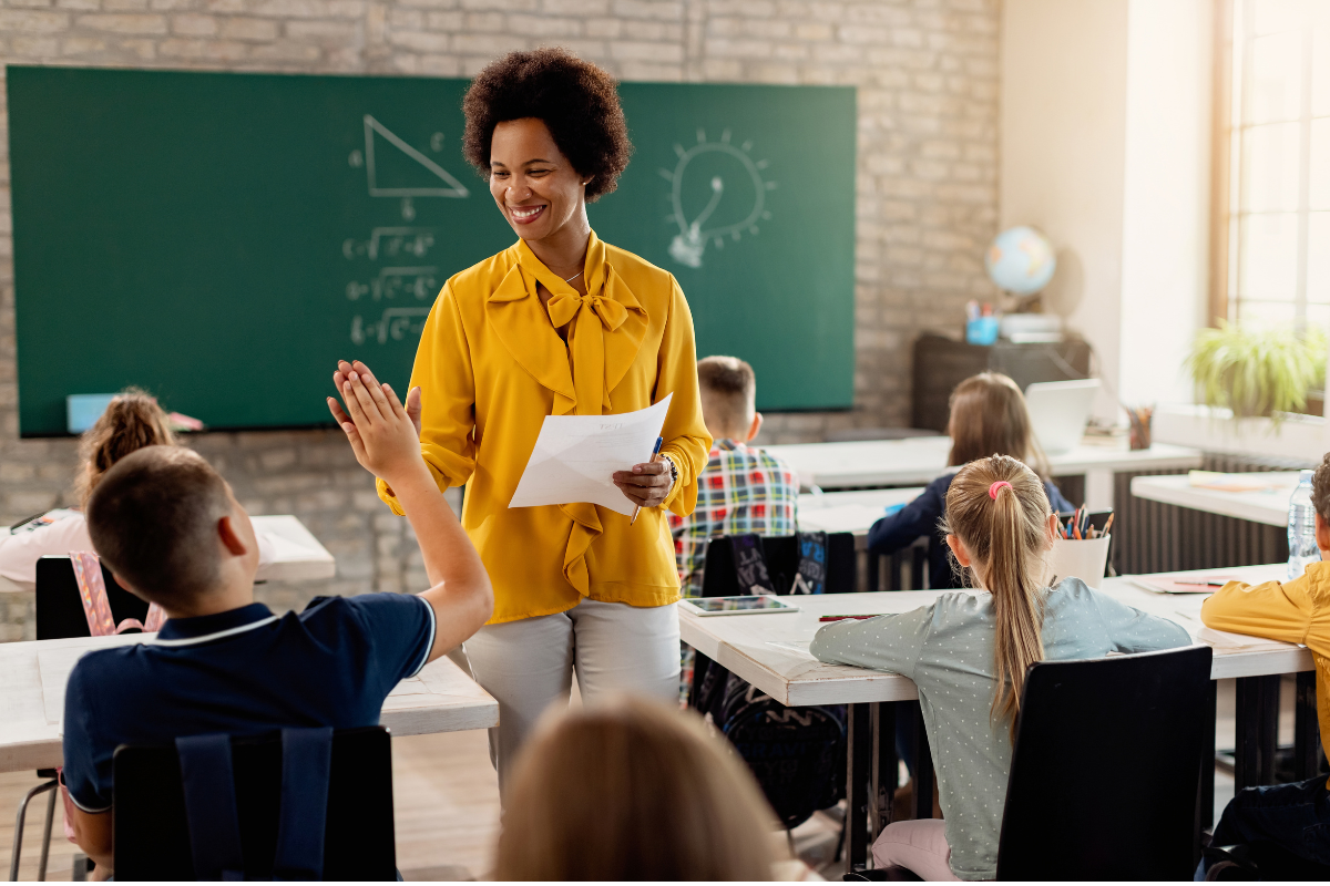 Teacher teaching kids